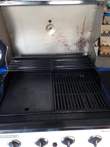 cleaning bbq photo